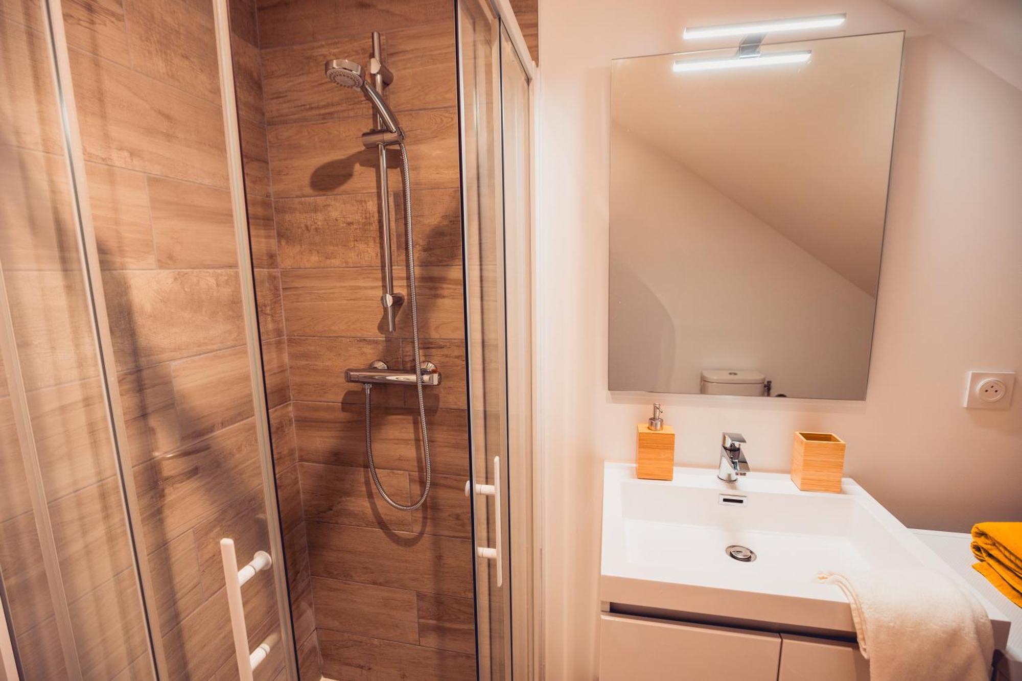 Loft Lumineux Tres Spacieux - Parking Gratuit Châteauroux المظهر الخارجي الصورة